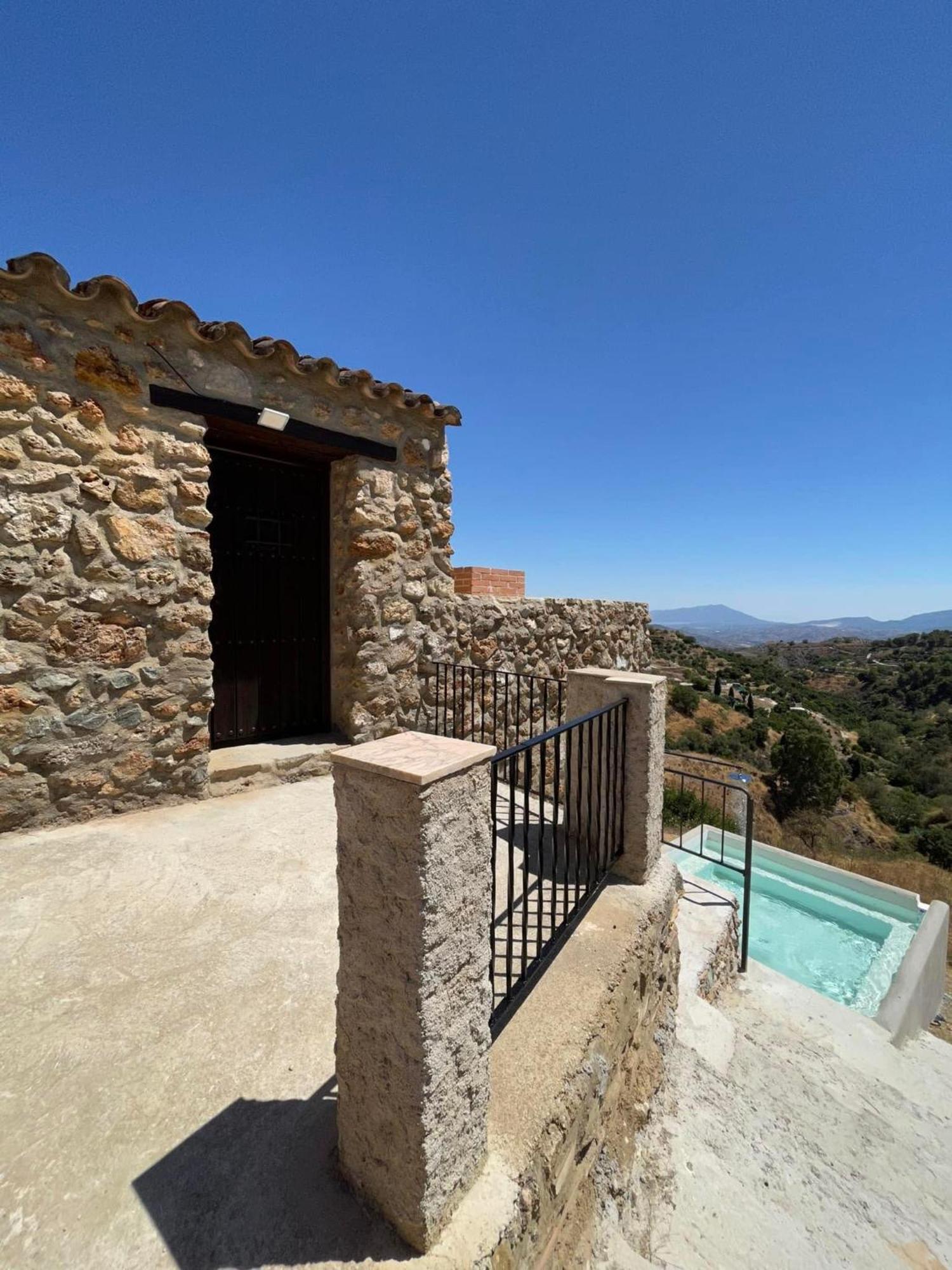Casa De Piedra Villa Yunquera Bagian luar foto